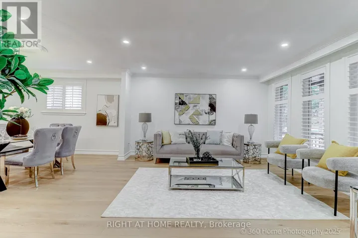 44 BEAMSVILLE DRIVE, Toronto (Steeles), Ontario M1T3S2