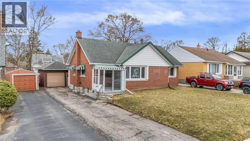 41 FLORAL Crescent, Kitchener, Ontario N2G3B3