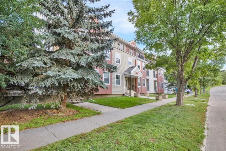 #207 9739 92 ST NW, Edmonton, Alberta T6C3S3