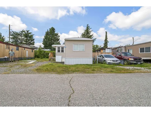 9B 26892 FRASER HIGHWAY, Langley, British Columbia V4W3T5