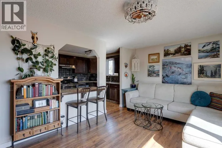 301, 2203 14 Street SW, Calgary, Alberta T2T3T2