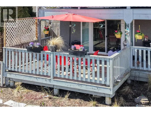 2138 Catt Avenue, Lumby, British Columbia V0E2G0