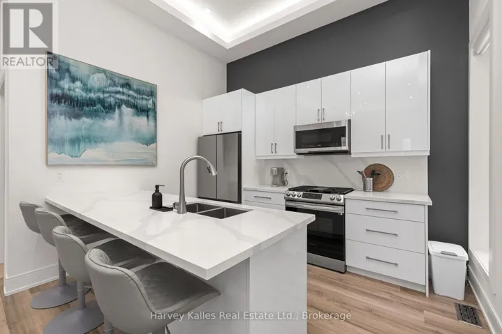 UNIT A - 297 SEVENTH STREET, Collingwood, Ontario L9Y2B2