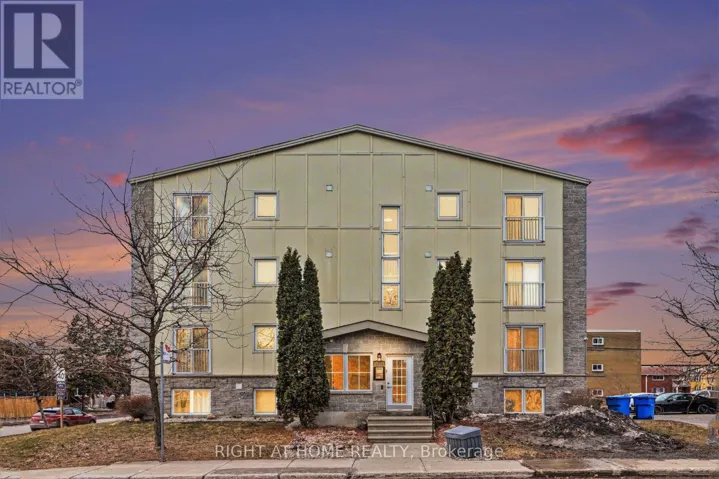 202 - 646 CUMMINGS AVENUE, Ottawa, Ontario K1K2K6