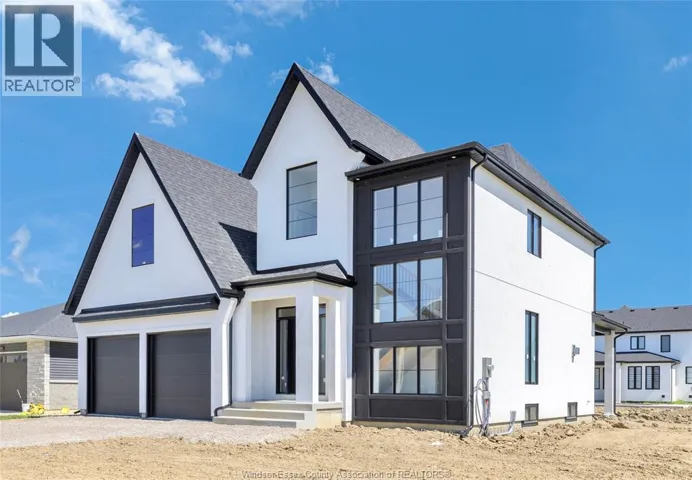 245 CHARLES, Essex, Ontario N8M3E9