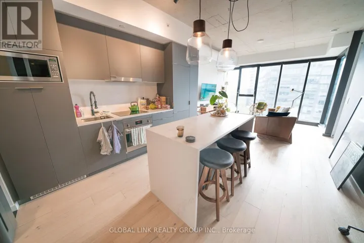 821 - 170 BAYVIEW AVENUE, Toronto (Moss Park), Ontario M5A0M4