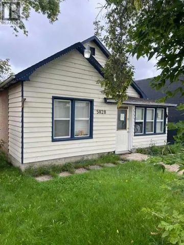 5028 51 Avenue, Whitecourt, Alberta T7S1W6