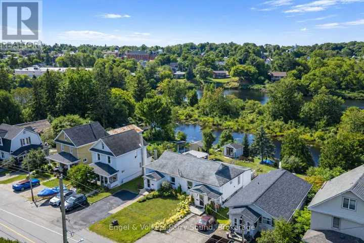 54 RIVER STREET, Parry Sound, Ontario P2A2T6