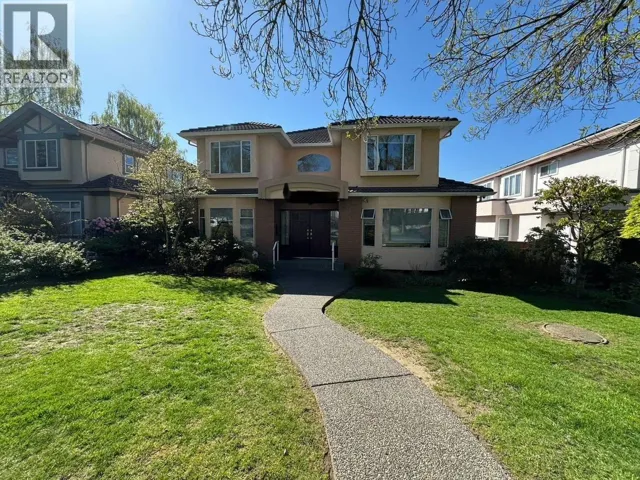 2400 WEST 19TH AVENUE, Vancouver, British Columbia V6L1C7