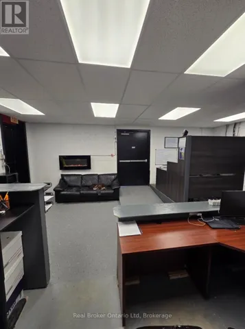 200 - 90 ANNE STREET, Barrie (0 North), Ontario L4N2E3