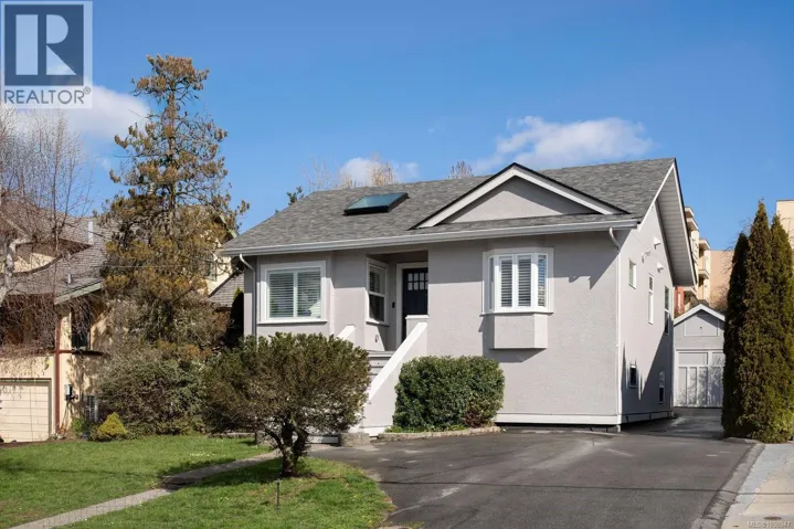 24 Lotus St, Victoria, British Columbia V9A1P4