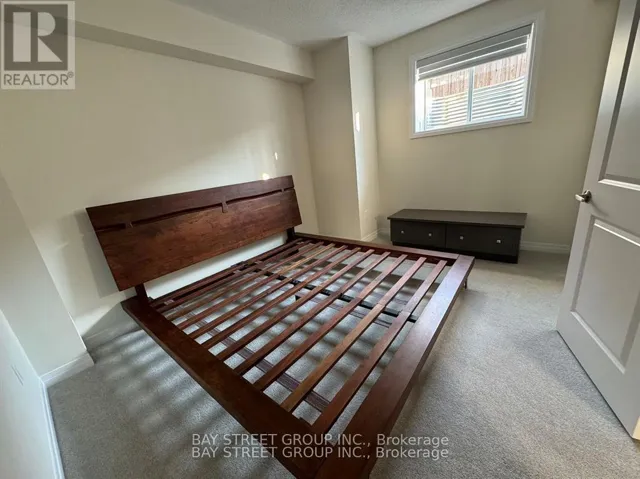 121 SETTLERS ROAD E, Oakville (GO Glenorchy), Ontario L6H7C8