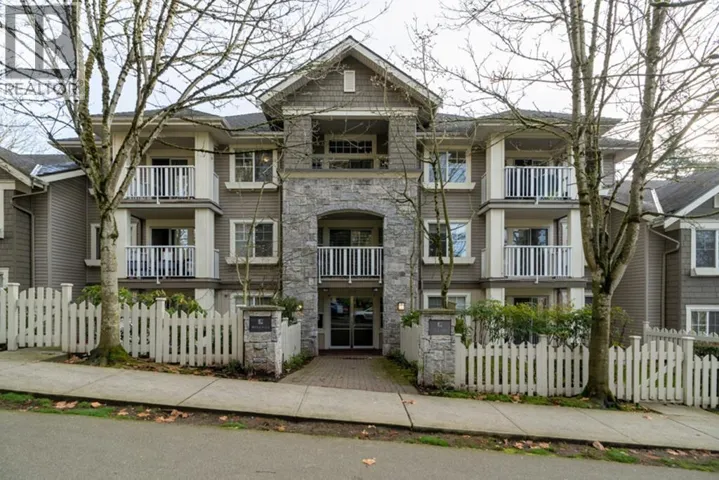 213 7330 SALISBURY AVENUE, Burnaby, British Columbia V5E4N8