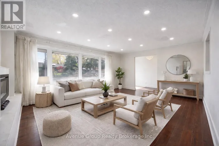 MAIN - 10 CHIPPING ROAD, Toronto (Banbury-Don Mills), Ontario M3B1L1