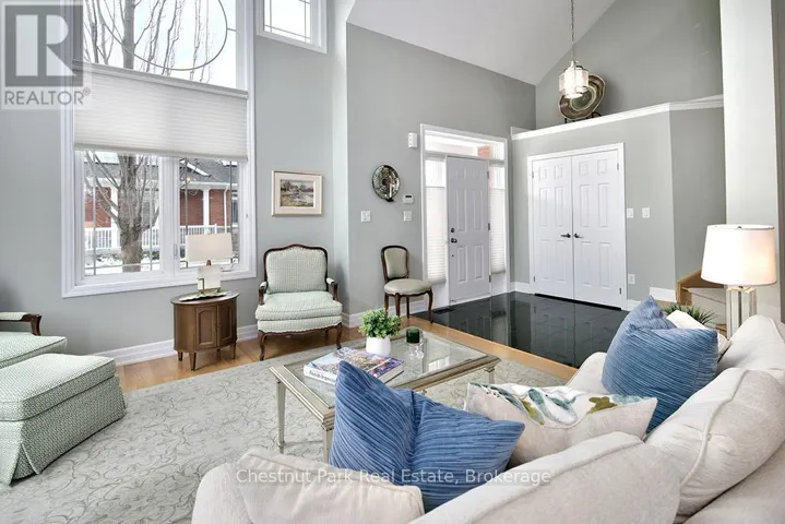 13 COLLSHIP LANE, Collingwood, Ontario L9Y0J6