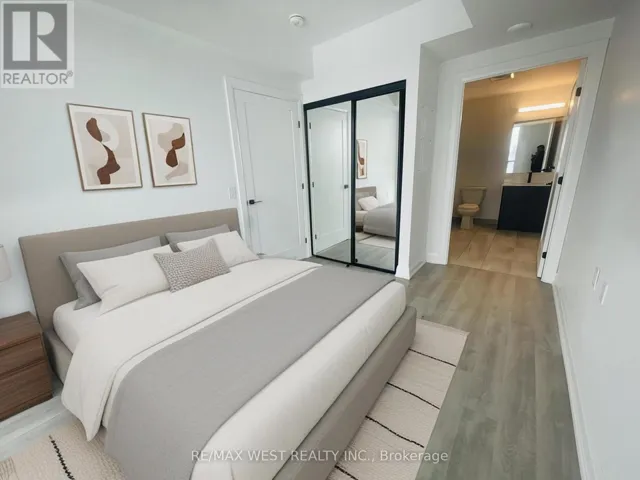 701 - 2369 DANFORTH AVENUE, Toronto (East End-Danforth), Ontario M4C0B1