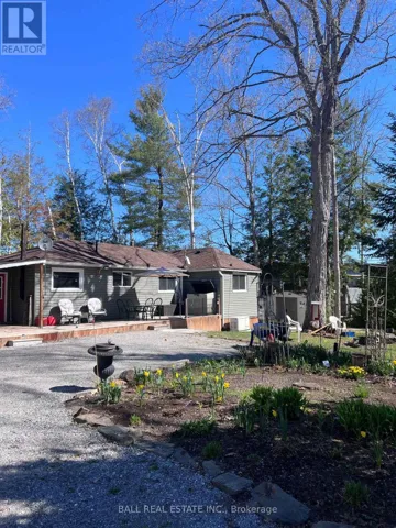 1561 CRYSTAL LAKE ROAD, Trent Lakes, Ontario K0M2A0