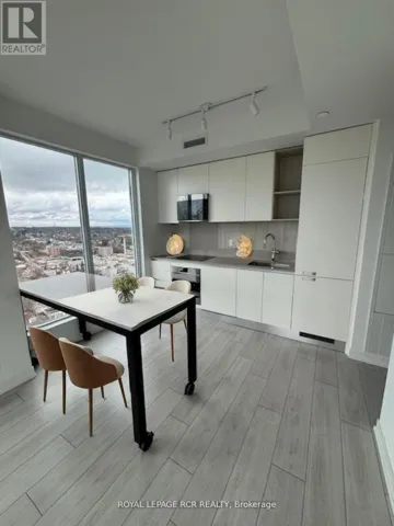 2402 - 39 MARY STREET, Barrie (City Centre), Ontario L4N1S9