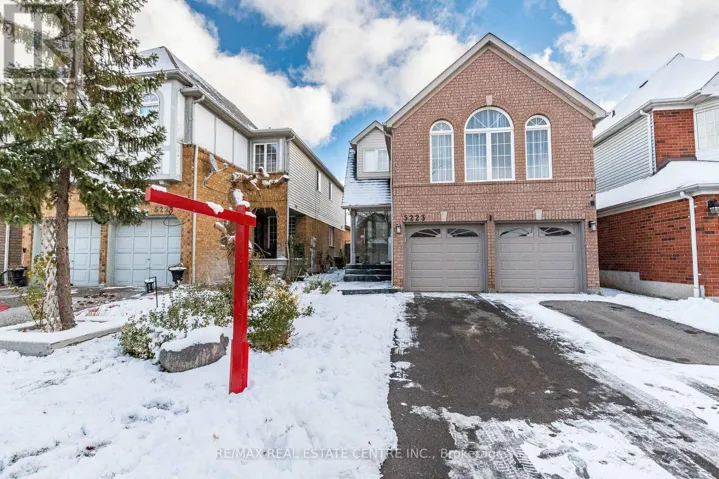 5223 RUPERTS GATE DRIVE, Mississauga (Central Erin Mills), Ontario L5M5W3