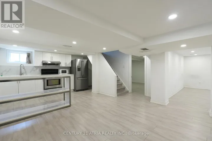 LOWER - 1070 FERGUS AVENUE, Mississauga (Lakeview), Ontario L5E2P1