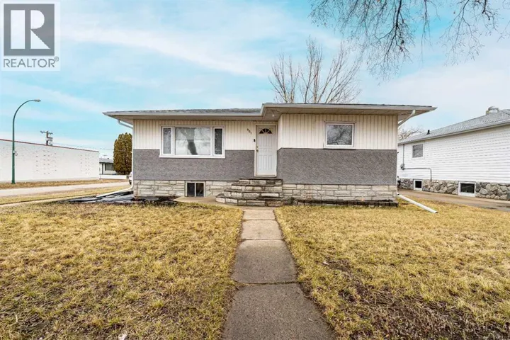 401 Broadway Avenue E, Redcliff, Alberta T0J2P0