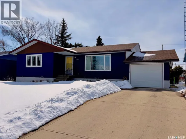 804 PITT STREET, Indian Head, Saskatchewan S0G2K0