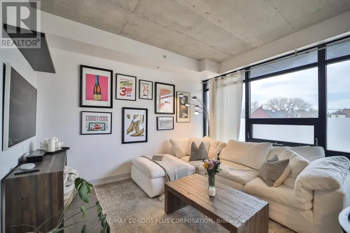 206 - 1239 DUNDAS STREET W, Toronto (Trinity-Bellwoods), Ontario M6J0E8