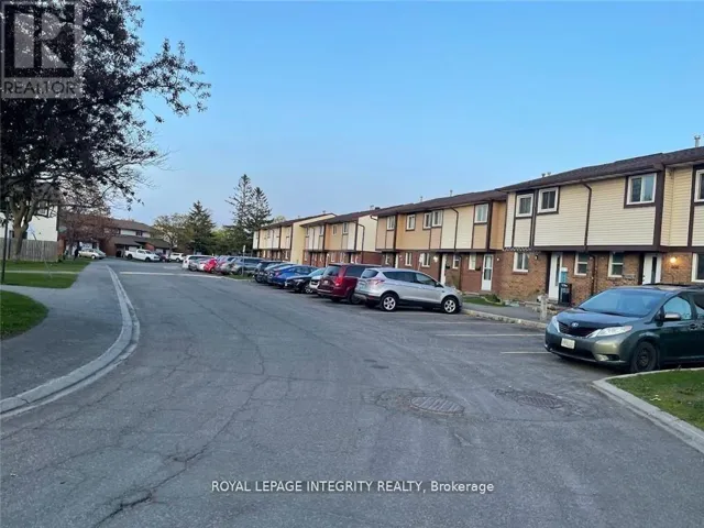 58 - 1767 DONDALE STREET, Ottawa, Ontario K1B5H7