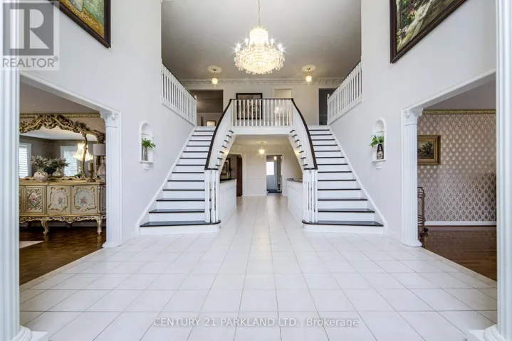 1 RADLEY STREET, Vaughan (East Woodbridge), Ontario L4L8J7