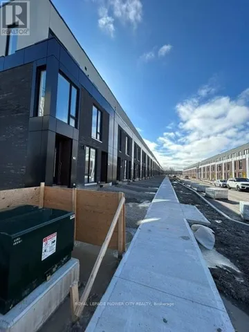 124 EVERETT COMMON, St. Catharines (Oakdale), Ontario L2P0G8