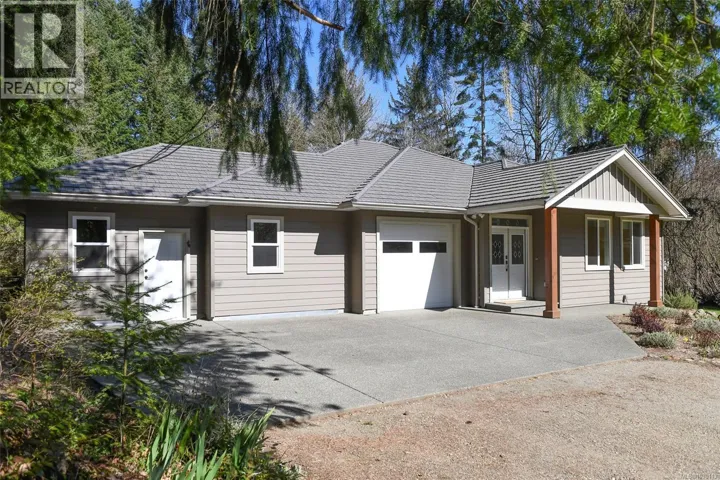 176 Webb Rd, Courtenay, British Columbia V9N9L9