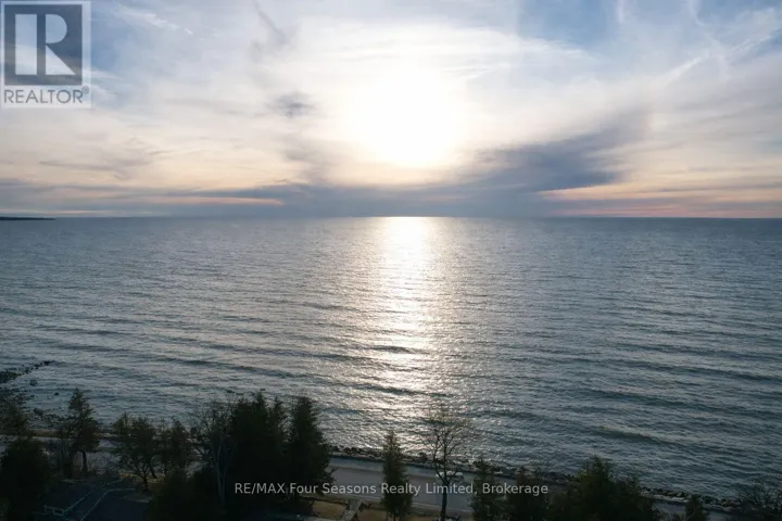 26 FENTON DRIVE, Saugeen Shores, Ontario N0H2C6