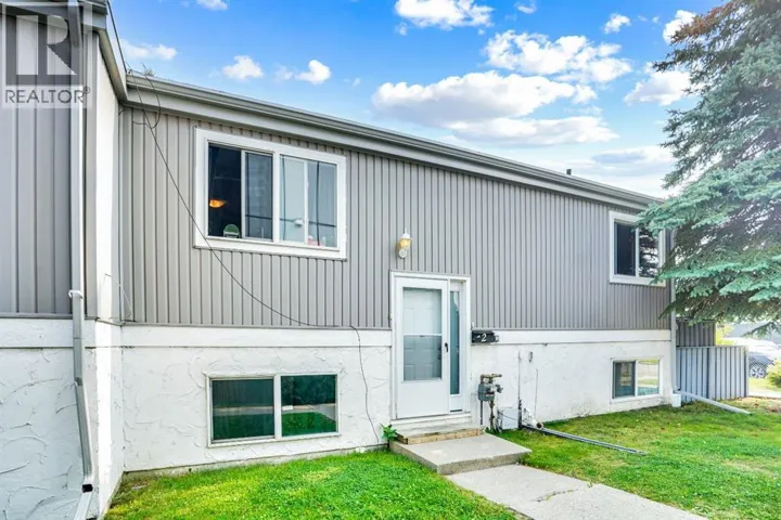 2, 459 Huntsville Crescent NW, Calgary, Alberta T2K4W3