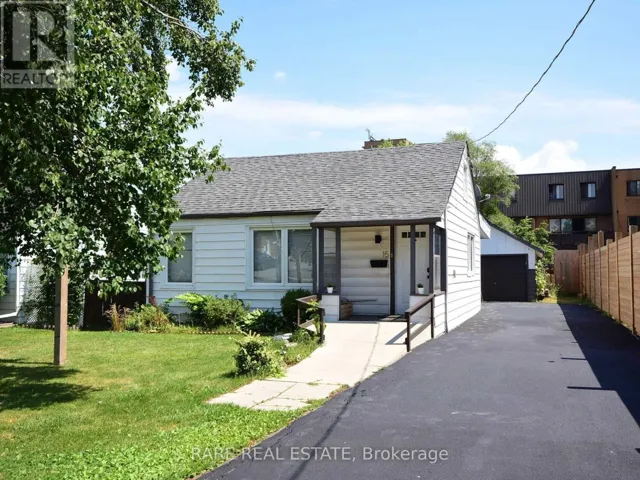 15 EASTERN AVENUE, Brampton (Queen Street Corridor), Ontario L6W1X5