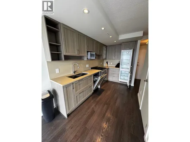 2808 5665 BOUNDARY ROAD, Vancouver, British Columbia V5R0E4