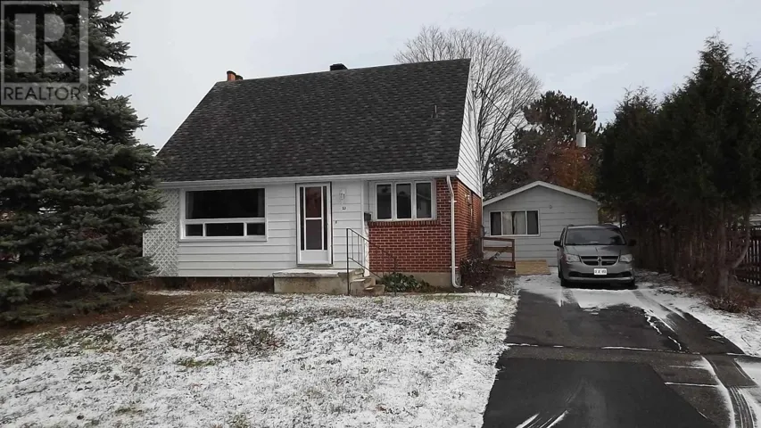 23 Blackwell RD, Elliot Lake, Ontario P5A1G4