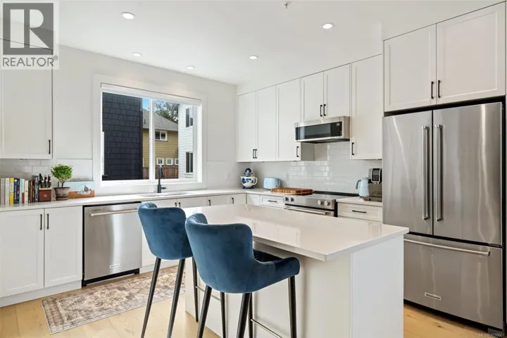 16 10145 Fifth St, Sidney, British Columbia V8L0E4