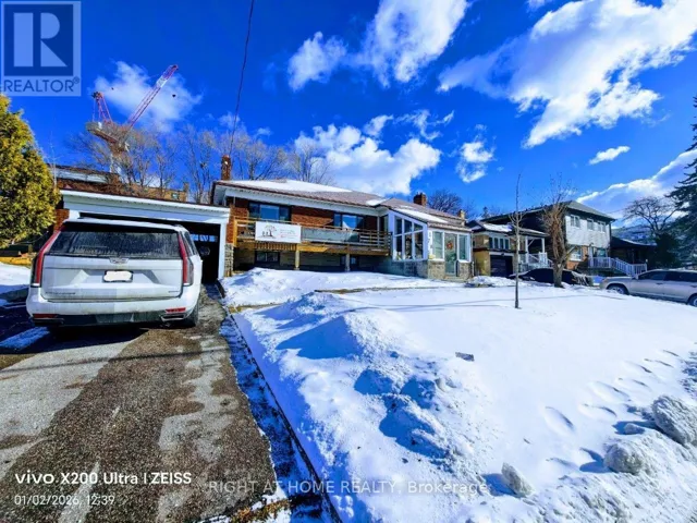 MAIN FLOOR - 1785 VICTORIA PK AVENUE, Toronto (Wexford-Maryvale), Ontario M1R1T2