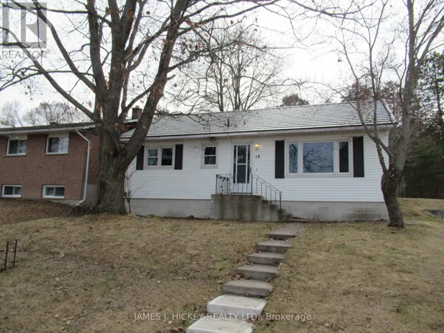 18 SUMMIT STREET, Deep River, Ontario K0J1P0