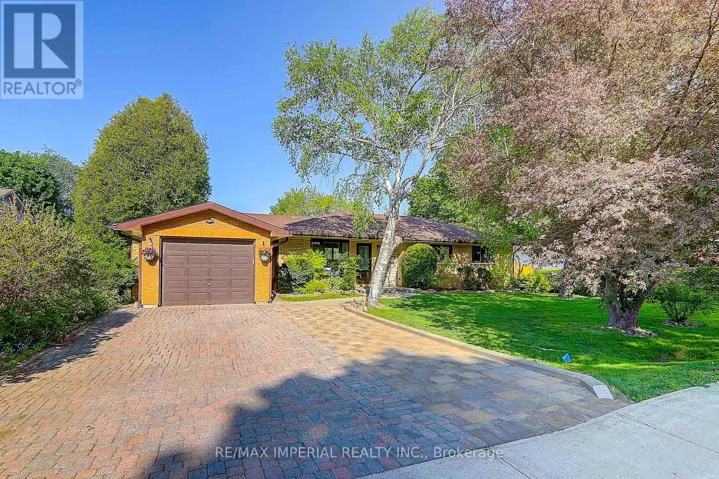 98 BELFRY DRIVE, Newmarket (Huron Heights-Leslie Valley), Ontario L3Y3G1