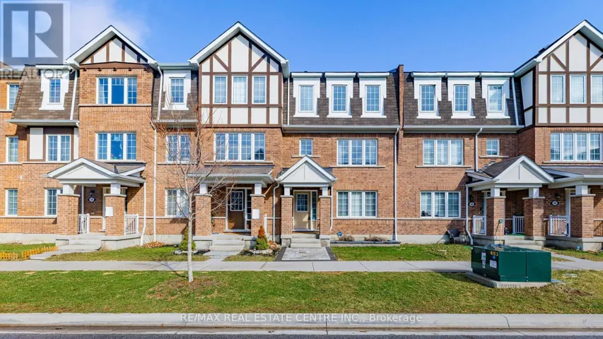 32 BLUEGILL CRESCENT, Whitby (Lynde Creek), Ontario L1P0E4