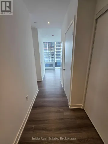 2112 - 448 BURNHAMTHORPE ROAD W, Mississauga (City Centre), Ontario L5B4M6