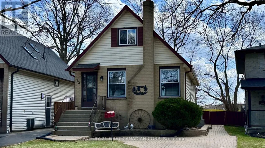 15 CHANCTON CRESCENT, London South (South Y), Ontario N6E2Y5