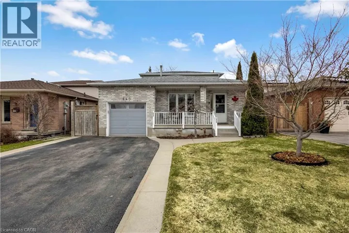 640 ACADIA Drive, Hamilton, Ontario L8W3V1