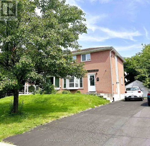 19 RICHARDSON DRIVE, Aurora (Aurora Highlands), Ontario L4G1Z2