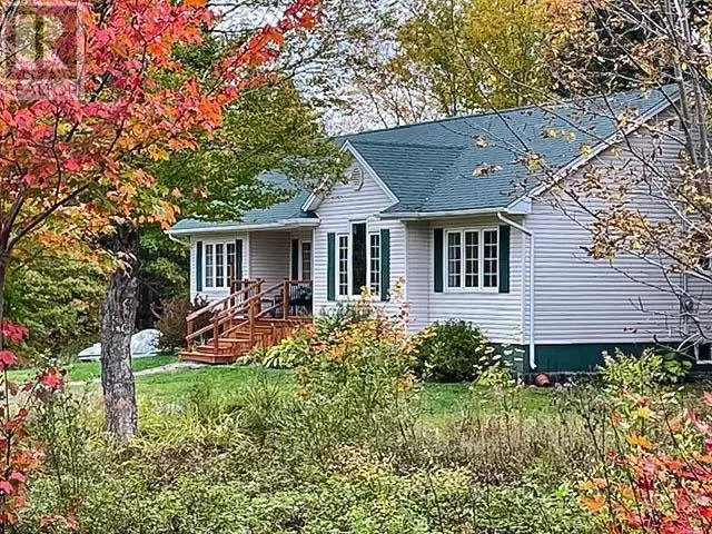 688 East Uniacke Road, Mount Uniacke, Nova Scotia B0N1Z0