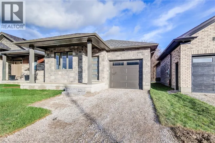 27 TUPELO Crescent, Elmira, Ontario N3B0G1