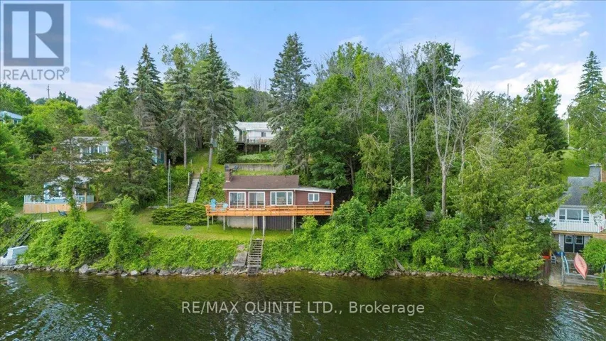 11364 LOYALIST PARKWAY, Prince Edward County (North Marysburgh), Ontario K0K2T0
