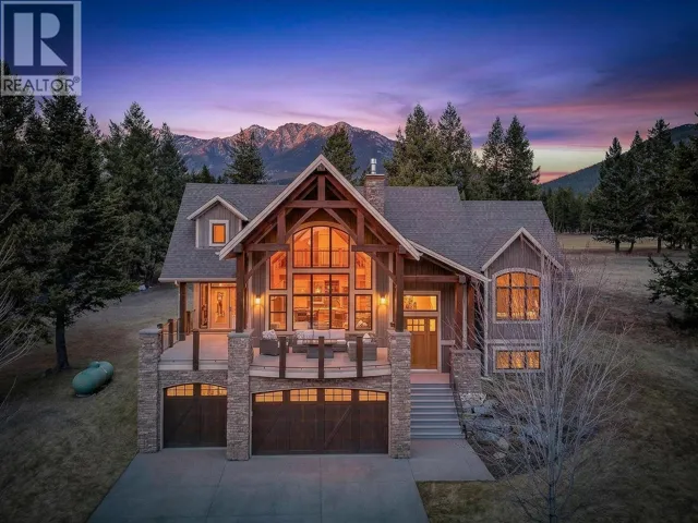 7540 Springs Terrace, Radium Hot Springs, British Columbia V0A1M0