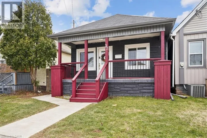 32 ALLAN Avenue, Hamilton, Ontario L8H2C9